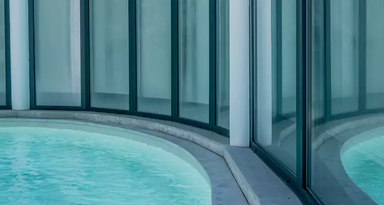 Repair Polyester Screen for Pool Enclosure in Tampa, FL