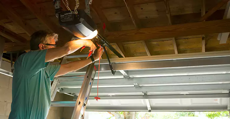 Chamberlain Garage Door Repair in Tampa, FL