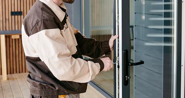 Fix Patio Screen Door Rollers in Tampa, FL