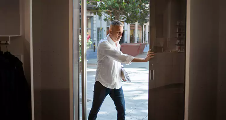 Reliable Pella Patio Door Repair Services for Opening Issues in Tampa, FL
