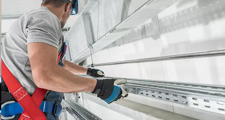 Glass Balcony Railing Replacement in Tampa, FL